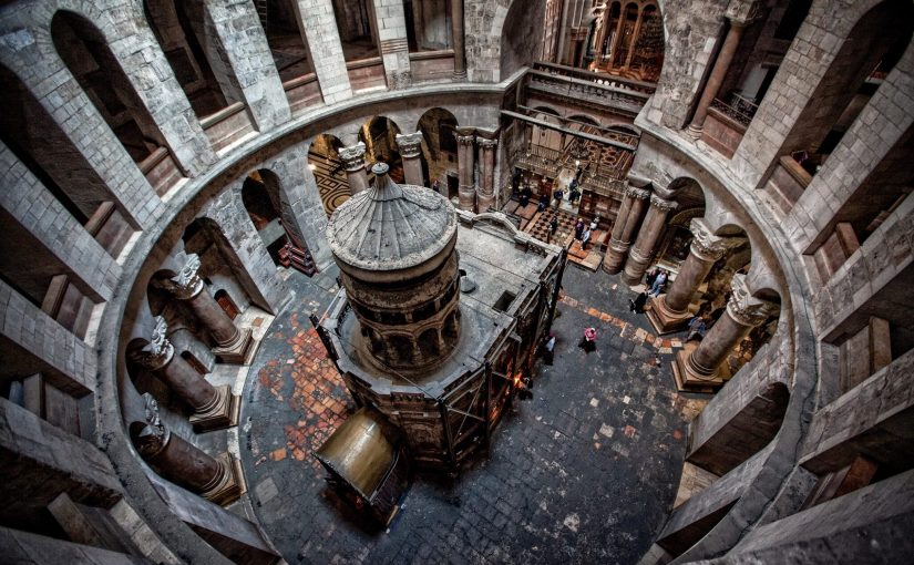 Η αυθεντικότητα του Τάφου του Χριστού και του βράχου του Γολγοθά.