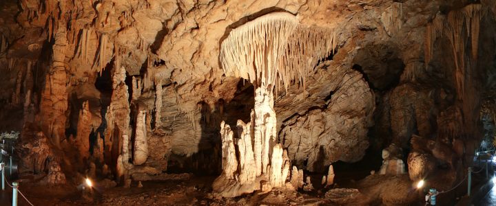 Επίσκεψη στο σπήλαιο της Αλιστράτης